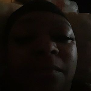 Meet your Posher, Angie